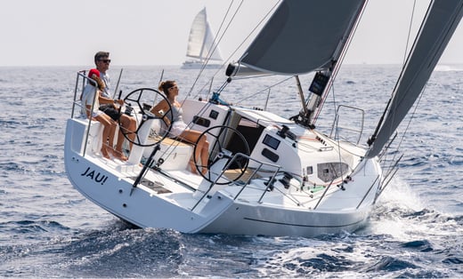 J36-cockpit-upwind