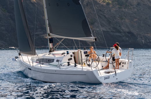 J36-upwind-leeward